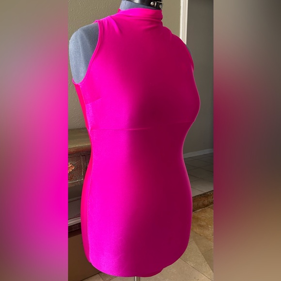 Windsor Mini Dress / Licra / Hot Pink  Size S - Picture 12 of 12